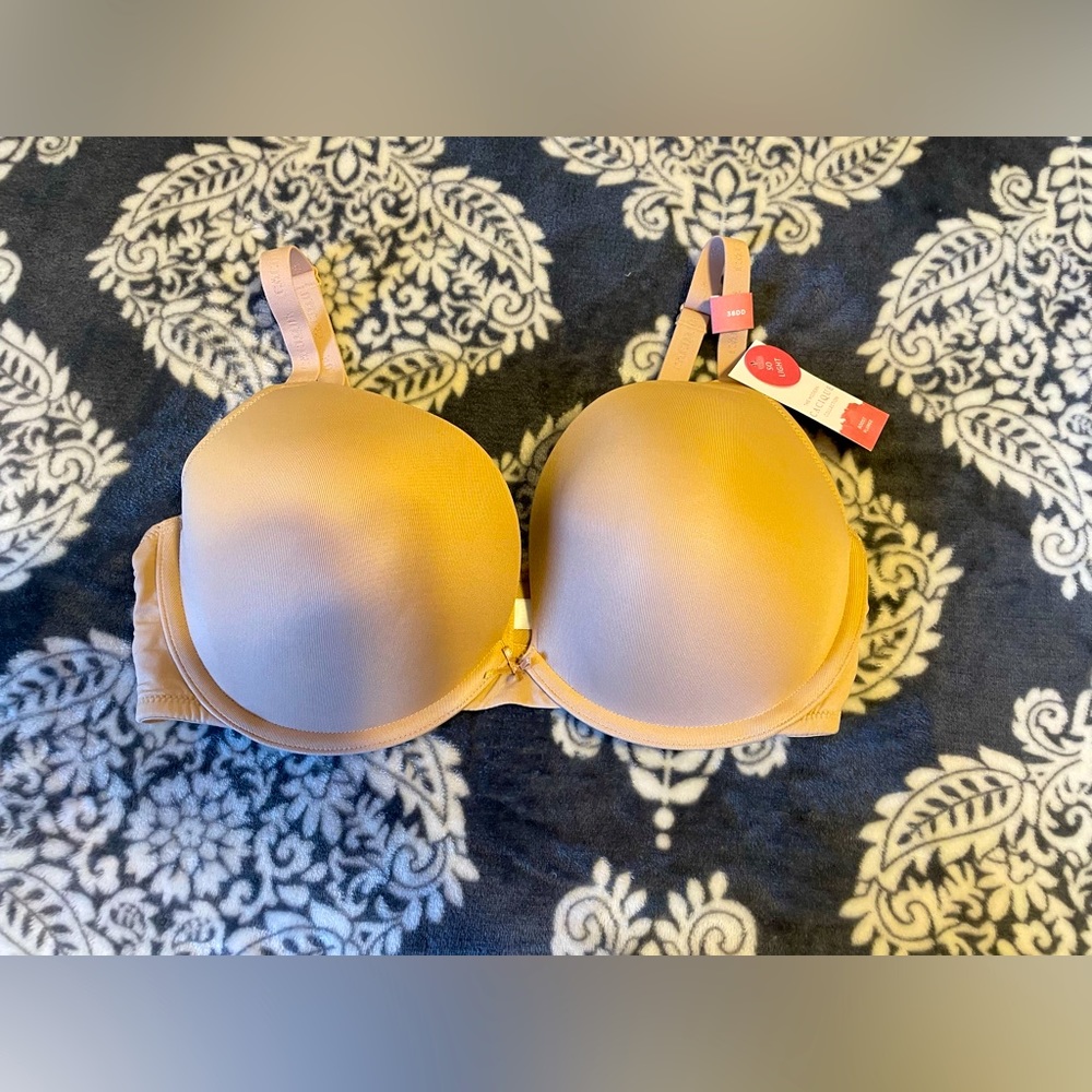 Lane Bryant/Cacique 38DD Boost Plunge bra